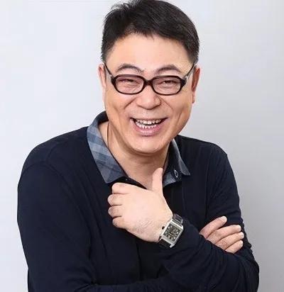 娶小11岁时玮的演员高亚麟，结婚多年无绯闻
