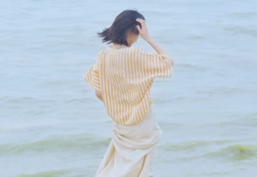 《向往6》预告曝光，张子枫变精致女人味十足，文案暗示她长大了