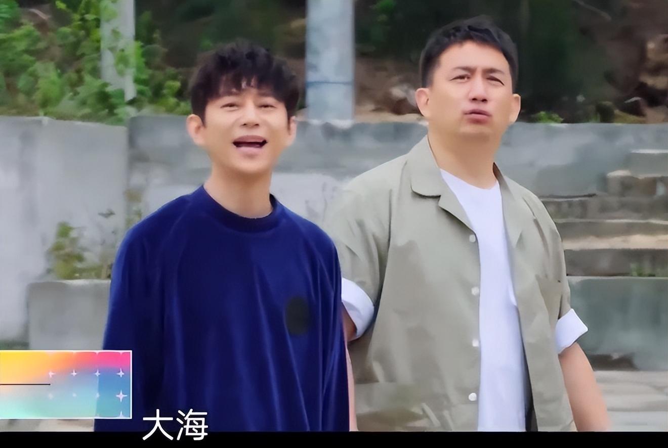 《向往6》预告曝光，张子枫变精致女人味十足，文案暗示她长大了