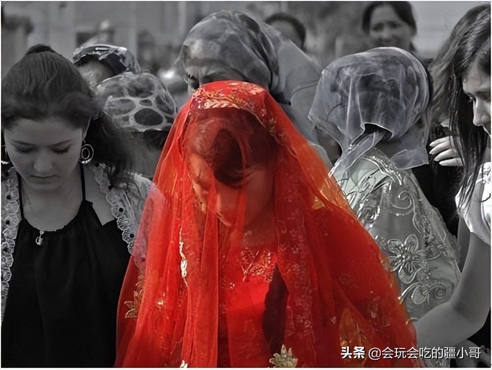 王洛宾：源于200多年前的旋律，在新疆一唱就是百年