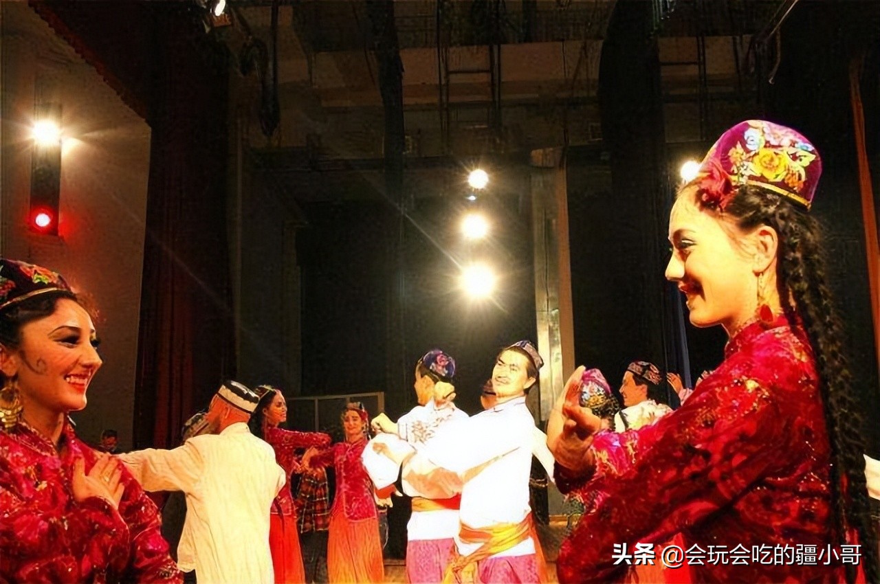 王洛宾：源于200多年前的旋律，在新疆一唱就是百年