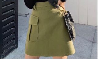 “冻”美人杨蓉走机场，立冬穿短裙不怕冷，一点看不出是奔四的人