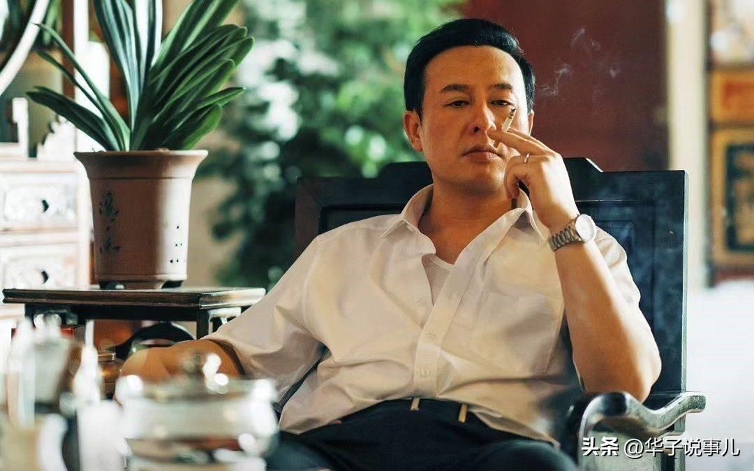 爆红后的张颂文被深扒，意外发现了惊喜，果然是娱乐圈一股清流
