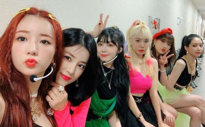 ​韩国女团Apink将在明年2月回归 正在进行新专辑录制