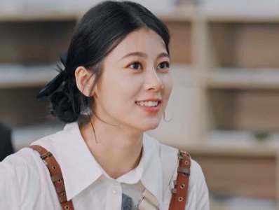 ​赵昭仪家庭背景太恐怖 赵昭仪为什么能参加花儿与少年?