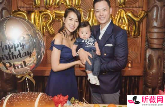 靳东妻子李佳个人资料 一对荧屏情侣走到现在