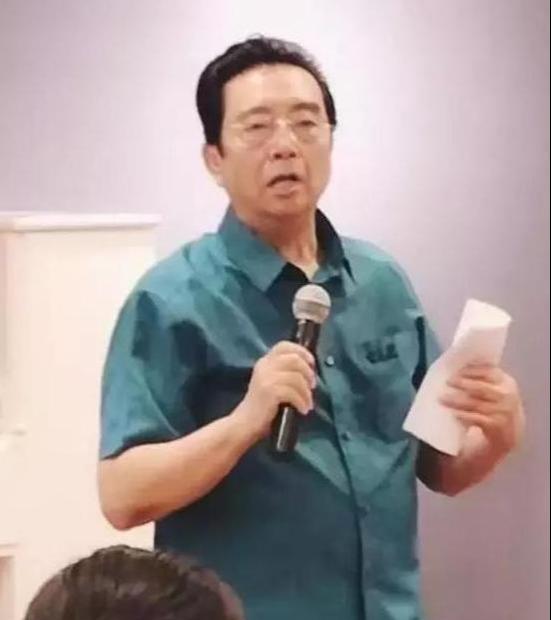 被儿子拉下水的李双江（继狱中儿子戴手铐出席李双江葬礼后）(18)