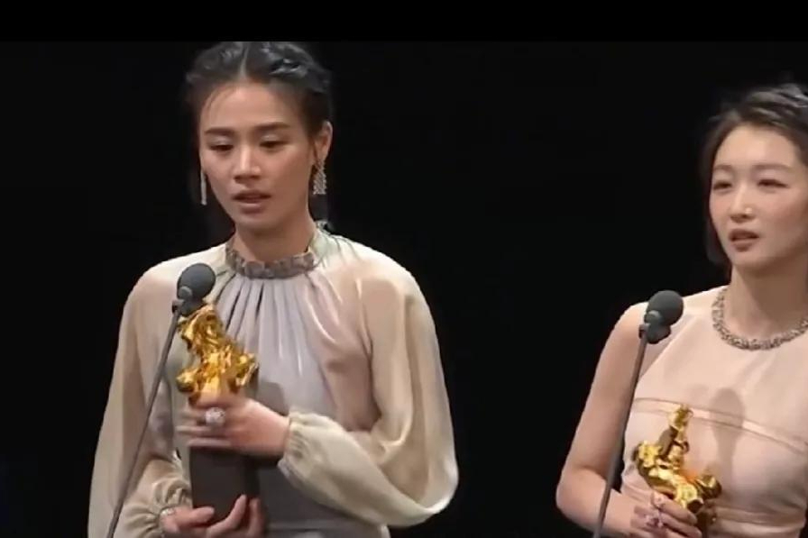 这一次，轮到31岁周冬雨翻车了，刘昊然演技再好也救不了她