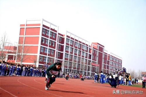 拔河比赛总结发言(学校拔河比赛总结)-第2张图片-