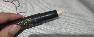 ​高光笔怎么化妆哪个步骤用