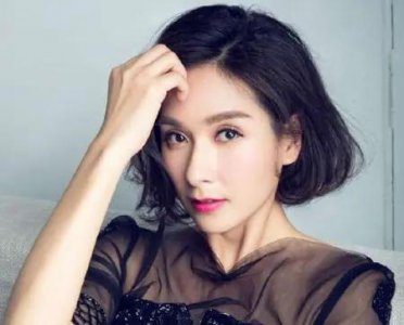 ​媲美李嘉欣，比肩李若彤，多次误当小三，她真的不是狐狸精？