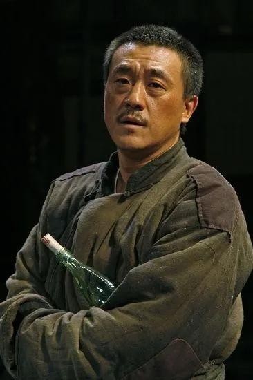 何冰老婆资料图片（国家一级演员何冰一顿饭捡了个老婆）