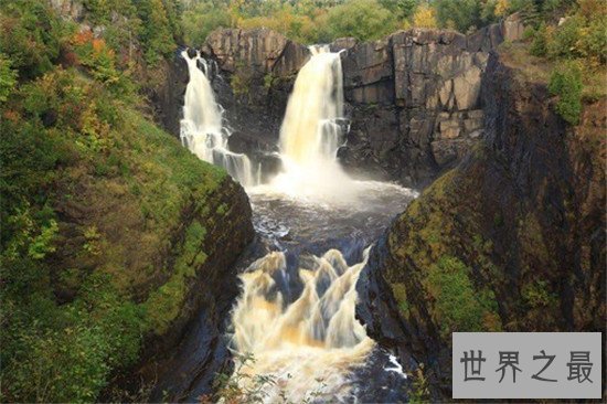 全球十大赏秋胜地，黄山的秋之美看了才知道