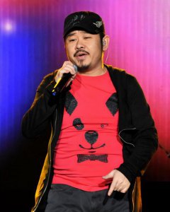 ​知名歌手爆料：春晚三次邀请刀郎被拒，《歌手》花几千万请不动他