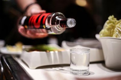 ​白酒3000毫升(3000毫升白酒是几两)