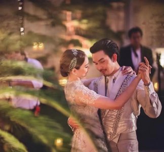 ​泰星aum与妻子结婚八年～曾和aff合作《爱的被告》