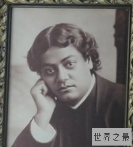 世界上十大最伟大的哲学家排行，苏格拉底排名第一。