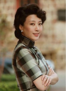 ​演员王静个人资料简介：长得漂亮演技好，却戏红人不红