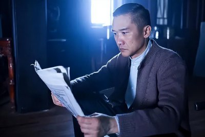 ​黄志忠个人资料简介：从运动员到一级演员，离婚后想儿子想得睡不着，53岁仍单