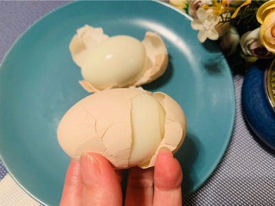 ​煮鸡蛋需要多长时间才能全熟（水煮蛋，多久才能煮熟？别忘下锅前多做这1步，