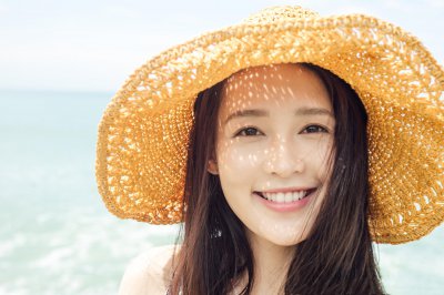 ​李沁个人资料图片(放弃铁饭碗，出道14年不温不火)