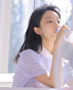 ​Zoe小涵可爱到爆的萌妹子 年轻就是好啊