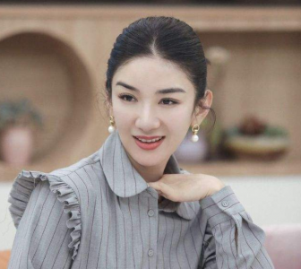 ​黄奕感情史(黄奕的坎坷人生，曾被两任前夫“渣”过)