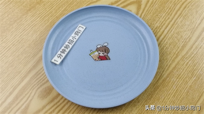 ​胶印怎么去除？原来去除胶印这么简单，再也不拿手抠了