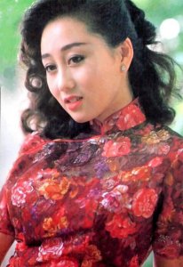 ​李连杰的妻子叫什么名字？利智三围