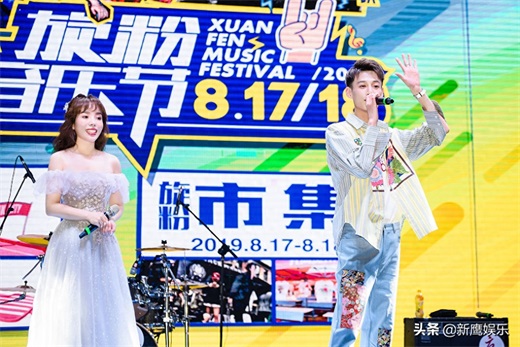 “校长”张弛在洛阳举办粉丝见面会，现场献唱粉丝爆棚人气很高