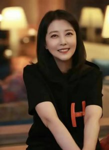 ​家人曝周海媚死因：突发心脏疾病猝死 遗产归母亲