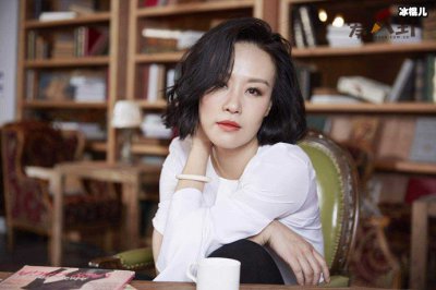 ​邬君梅婚史被扒，现任老公是外国人生育出现问题？