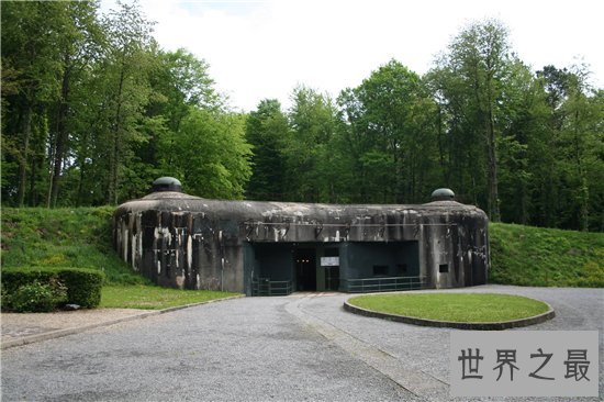 马奇诺防线受法国重视，也对人们造成一定的影响