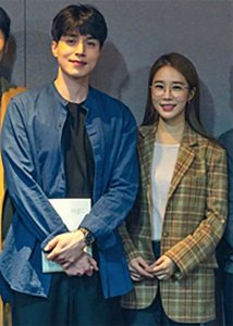 ​李栋旭刘仁娜在一起了吗？(李东旭刘仁娜终于再恋爱了)