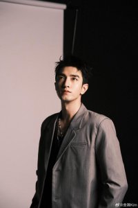 ​金瀚回应＂古装丑男 ＂争议 网友：好有自知之明