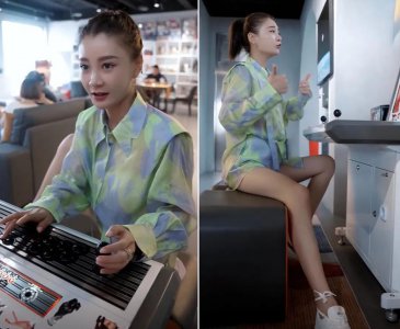 ​曹云金前妻故意炫美腿！穿薄纱衬衣露白皙美背