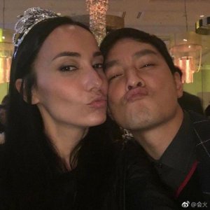​吴彦祖老婆是谁（吴彦祖为妻庆生狂秀恩爱）