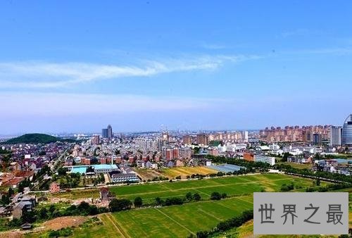 全国百强县榜单，江苏一带发展迅速。