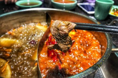 ​涮锅的菜品有哪些（吃火锅必点什么菜？牢记“这24道”，火锅每次涮到爽，建议