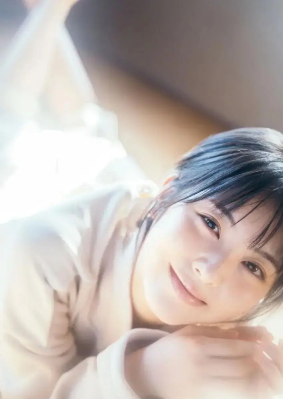 日本新一代初恋女神，滨边美波写真集美图分享