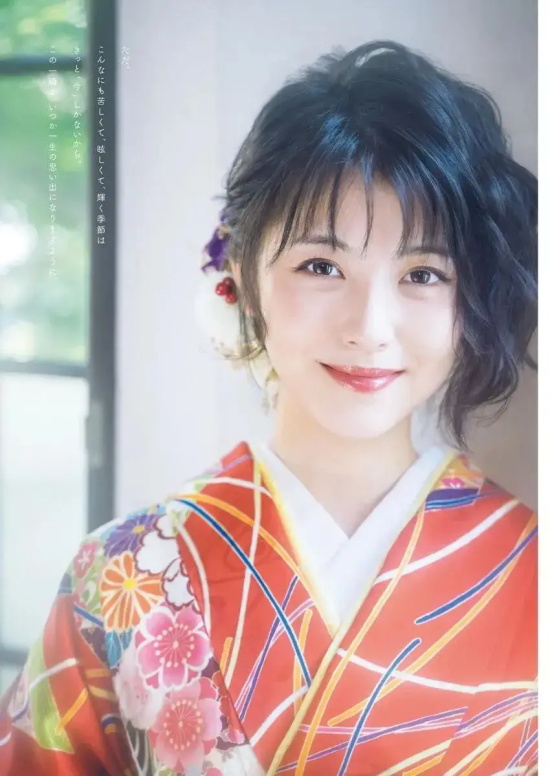 日本新一代初恋女神，滨边美波写真集美图分享