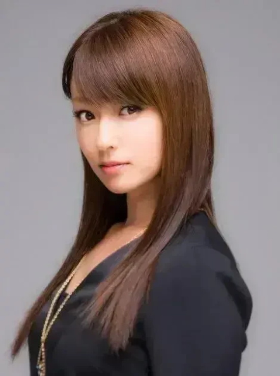 日本冻龄女神深田恭子：性感与可爱兼并