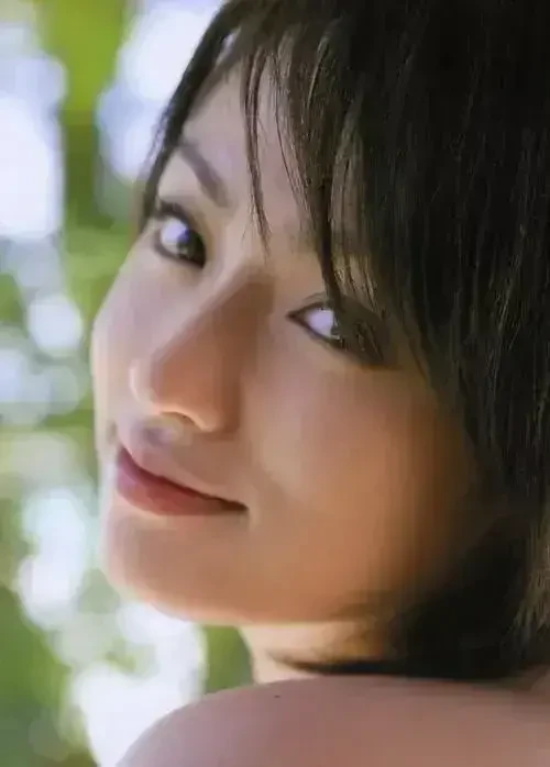 日本冻龄女神深田恭子：性感与可爱兼并