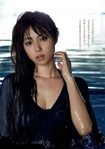 ​日本冻龄女神深田恭子：性感与可爱兼并