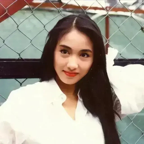 “酒窝女神”黎姿到底有多美，连张柏芝都甘拜下风