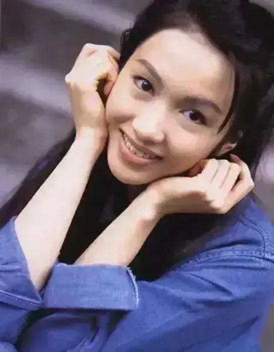 “酒窝女神”黎姿到底有多美，连张柏芝都甘拜下风