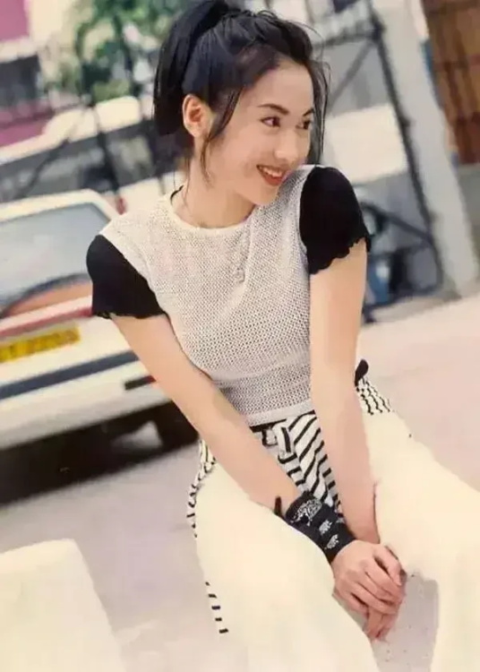 “酒窝女神”黎姿到底有多美，连张柏芝都甘拜下风