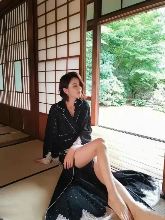 盘点女神佟丽娅性感惊艳高清写真图片，颜值依旧耐打