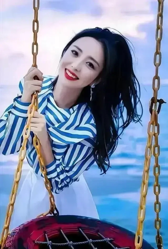 盘点女神佟丽娅性感惊艳高清写真图片，颜值依旧耐打
