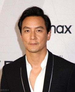 ​吴彦祖身上的性张力，真是越老越强